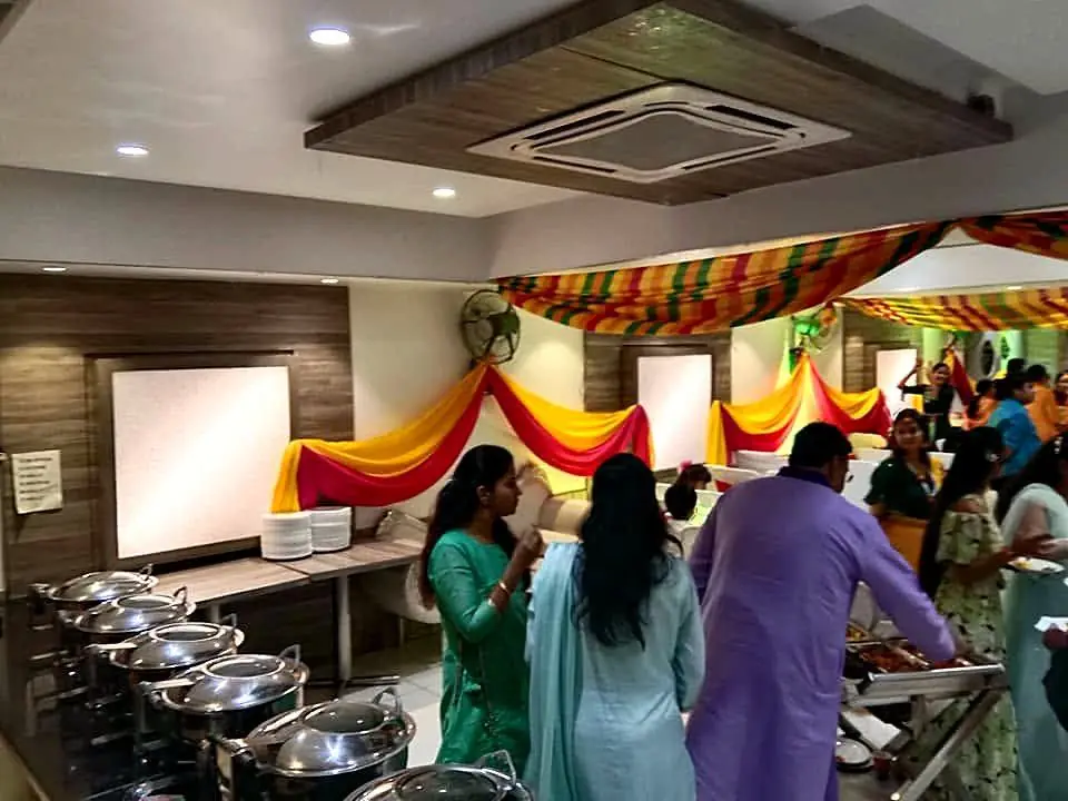 Buffet counter